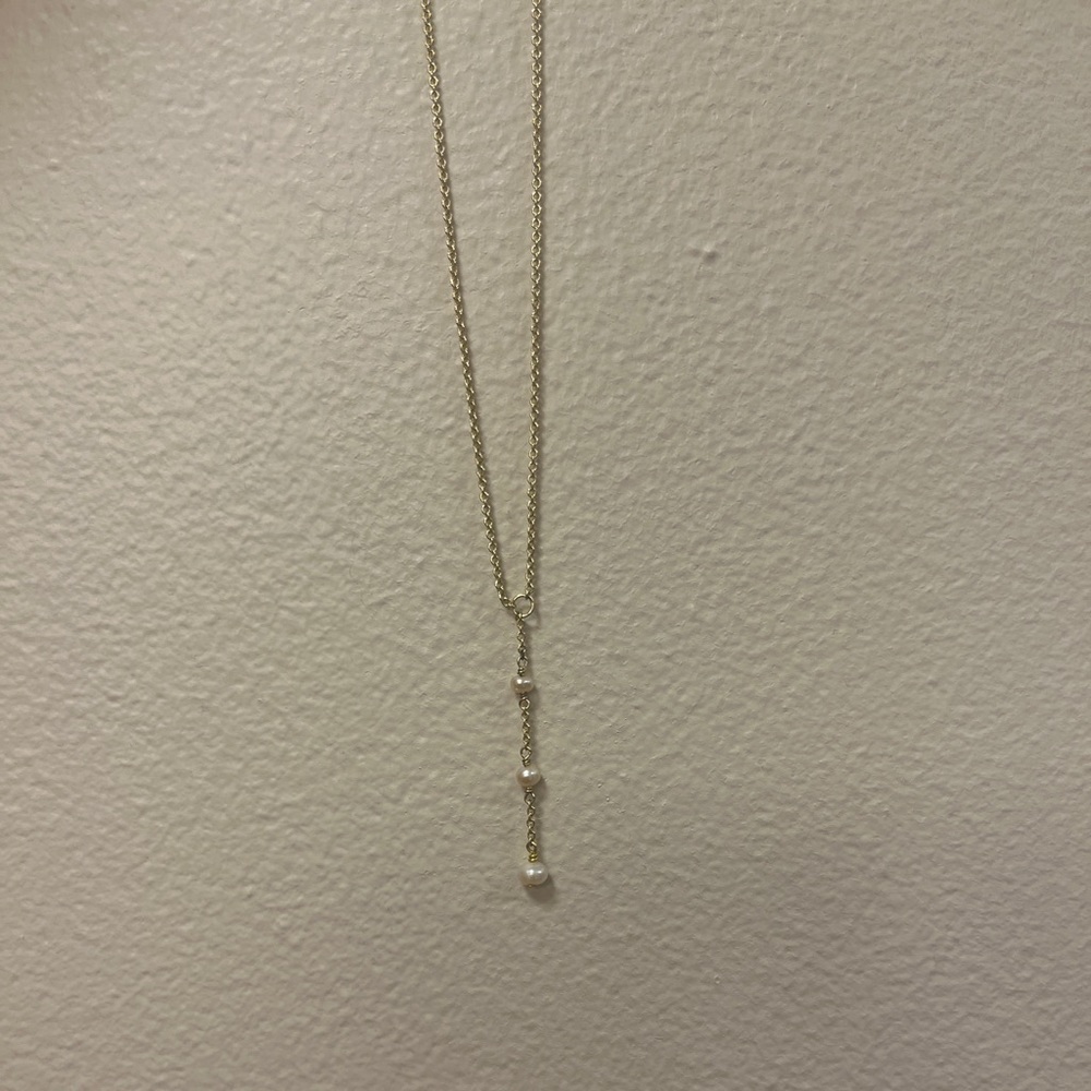 BYCHARI Evelyn Coco Lariat ~ Gold Plated Freshwater Pearls Necklace - Picture 5 of 6